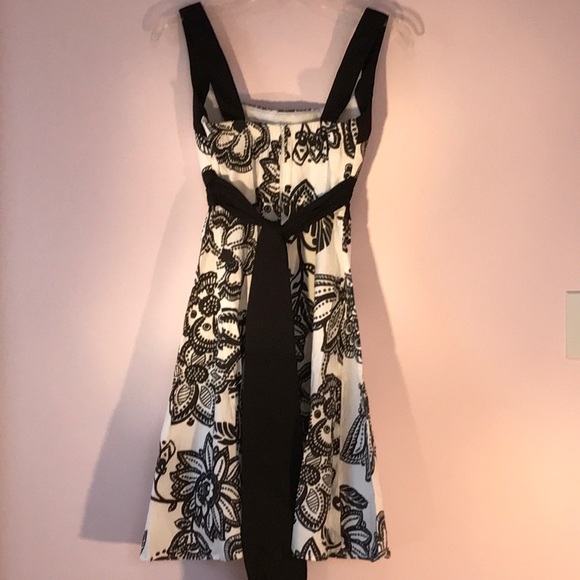 50's Inspired Dress - Picture 7 of 7